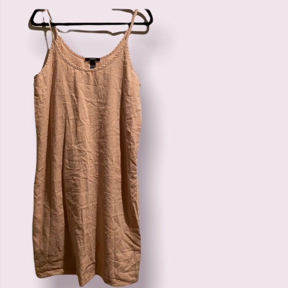Forever 21 Dresses & Skirts - Beautiful Light Pink Spaghetti Strap Dress